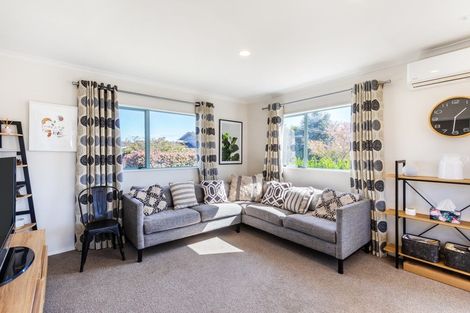 Photo of property in 4 Aubrey Crescent, Rainbow Point, Taupo, 3330