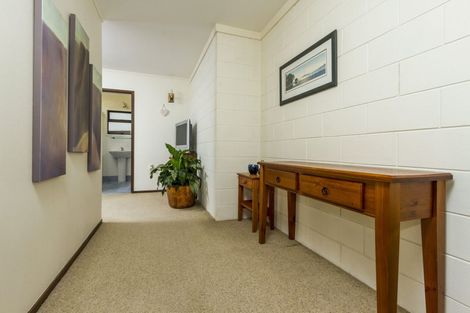 Photo of property in 2/22 Hastings Road, Mairangi Bay, Auckland, 0630