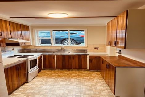 Photo of property in 37 Creswick Terrace, Northland, Wellington, 6012