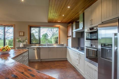 Photo of property in 1059d Winton Lorneville Highway, Lochiel, Winton, 9781