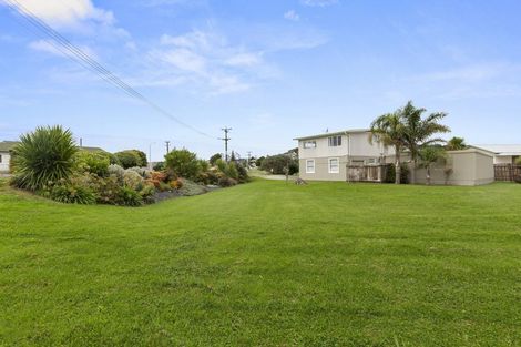 Photo of property in 39b Wallis Street, Raglan, 3225