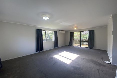 Photo of property in 33 Otanerua Road, Hatfields Beach, Orewa, 0931