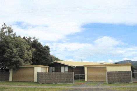 Photo of property in 19 Paku Drive, Tairua, 3508