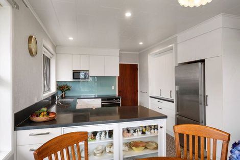 Photo of property in 61 Queen Street, Te Puke, 3119