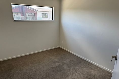 Photo of property in 14 Medallion Drive, Oteha, Auckland, 0632