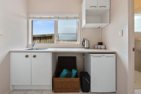 Photo of property in 1/99 Hebron Road, Waiake, Auckland, 0630