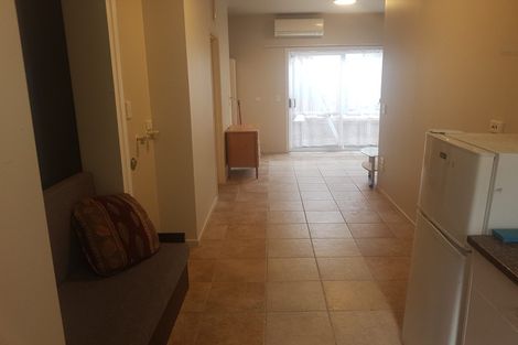 Photo of property in 46 Farquhar Road, Glendene, Auckland, 0602