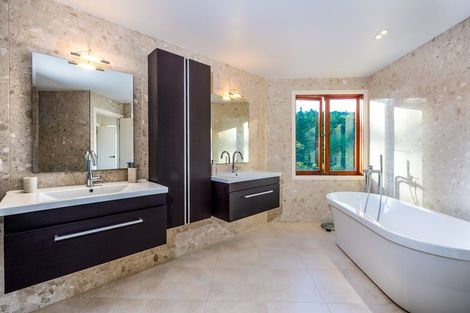 Photo of property in 249b Paremoremo Road, Lucas Heights, Auckland, 0632