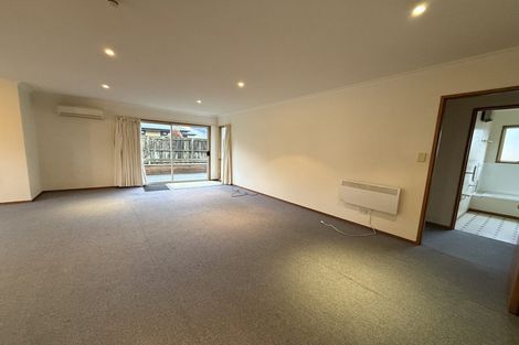 Photo of property in 42 Meadowstone Drive, Wanaka, 9305