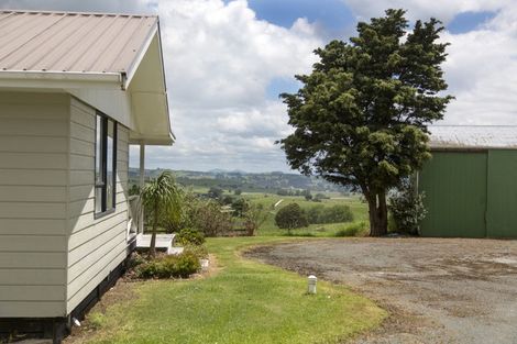 Photo of property in 132 Poyner Road, Ararua, Matakohe, 0594