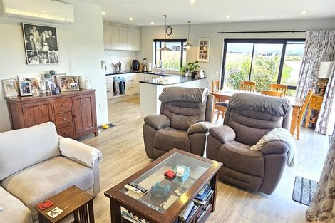 Photo of property in 100 Kopani Road, Matarangi, 3592
