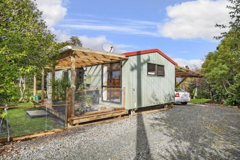 Photo of property in 260 Portland Road, Portland, Whangarei, 0178