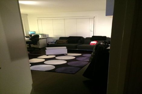 Photo of property in 60-62 Exmouth Road, Northcote, Auckland, 0627