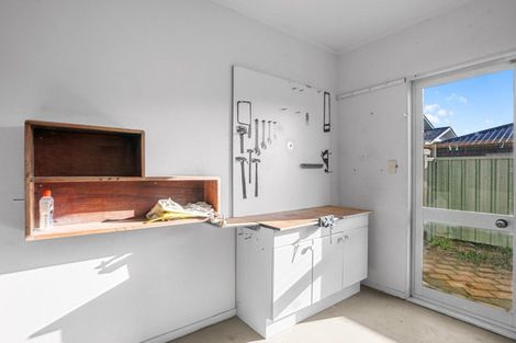 Photo of property in 1/32 Park Road, Glenfield, Auckland, 0629