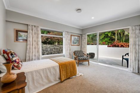 Photo of property in 11 Elgin Place, Red Beach, 0932