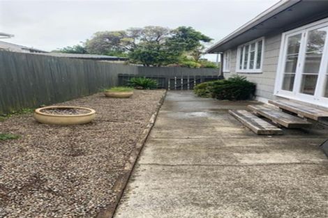 Photo of property in 6 Huxley Place, Glen Innes, Auckland, 1072