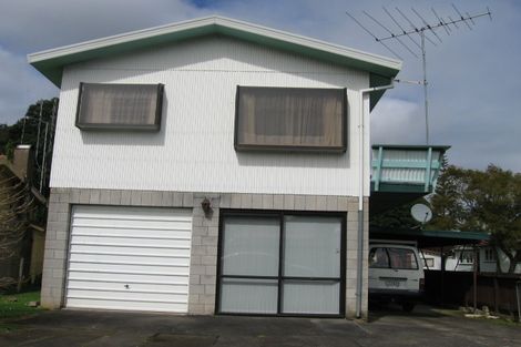 Photo of property in 11 Aputa Avenue, Te Puru, Thames, 3575
