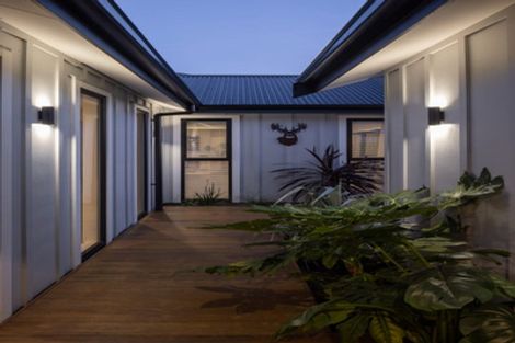 Photo of property in 23 Rich Rise, Havelock North, 4130