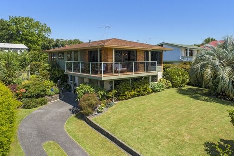 Photo of property in 12 Myrtle Drive, Omokoroa, 3114