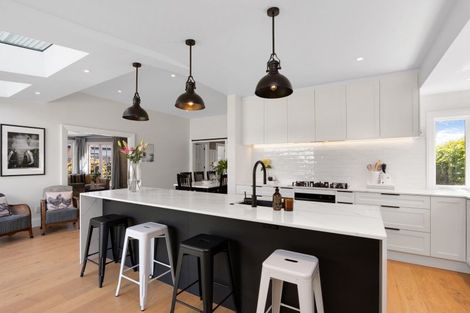 Photo of property in 112 Knowles Street, St Albans, Christchurch, 8052