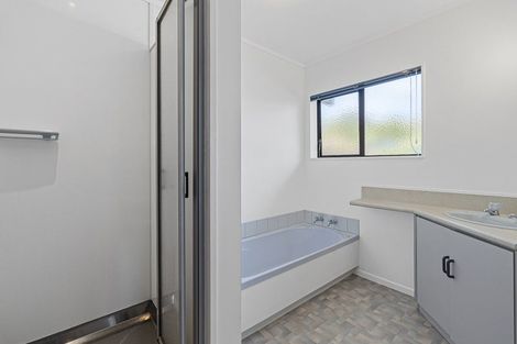 Photo of property in 2/38 Waimea Street, Westown, New Plymouth, 4310