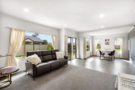 Photo of property in 19 Aintree Place, Taradale, Napier, 4112