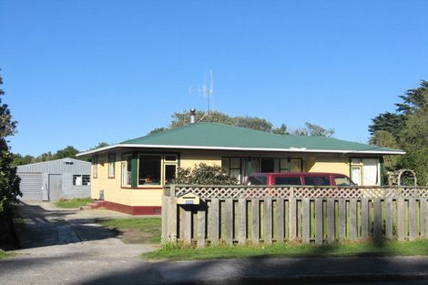 Photo of property in 555 Waitarere Beach Road, Waitarere Beach, Levin, 5510
