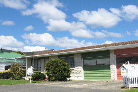 Photo of property in 2/3 Louisson Avenue, Stoke, Nelson, 7011