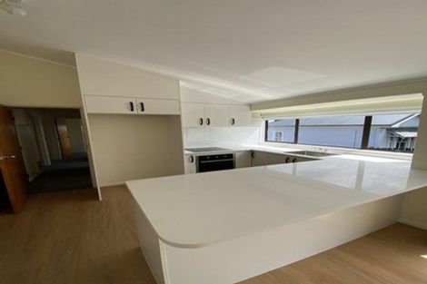 Photo of property in 1/6 Clare Place, Glenfield, Auckland, 0629