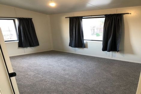 Photo of property in 104a Te Pene Avenue, Titahi Bay, Porirua, 5022