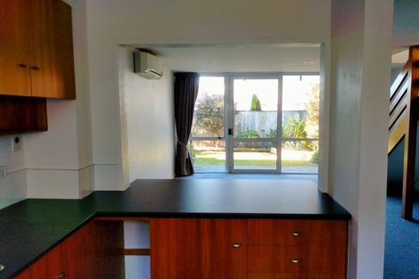 Photo of property in 2/27 Packe Street, Edgeware, Christchurch, 8013