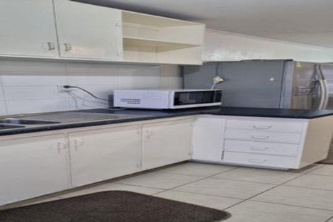 Photo of property in 85 Lincoln Road, Henderson, Auckland, 0610