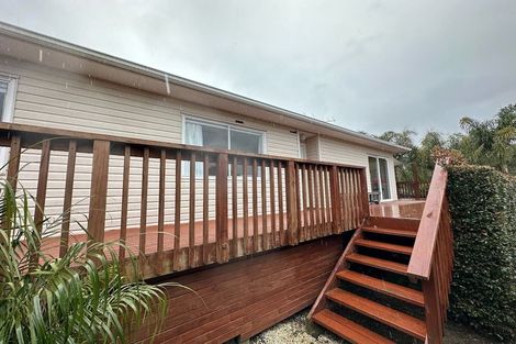 Photo of property in 3 Sispara Place, Beach Haven, Auckland, 0626