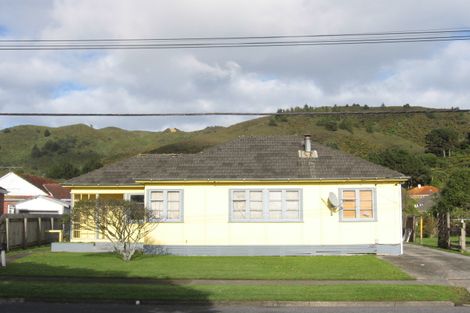 Photo of property in 112 Waddington Drive, Naenae, Lower Hutt, 5011