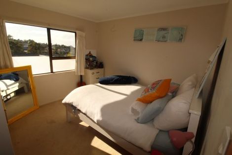 Photo of property in 35 Gledstane Road, Stanmore Bay, Whangaparaoa, 0932