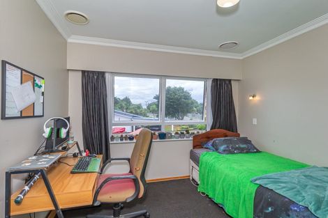 Photo of property in 185 Bartholomew Road, Levin, 5510