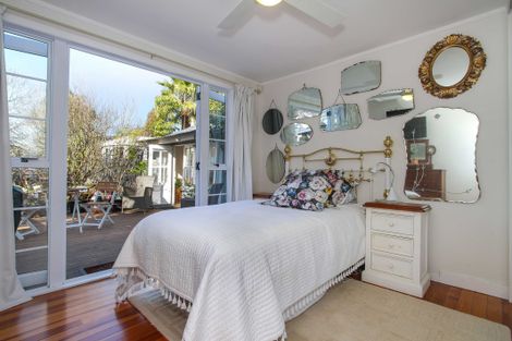 Photo of property in 2/162 Deep Creek Road, Torbay, Auckland, 0630