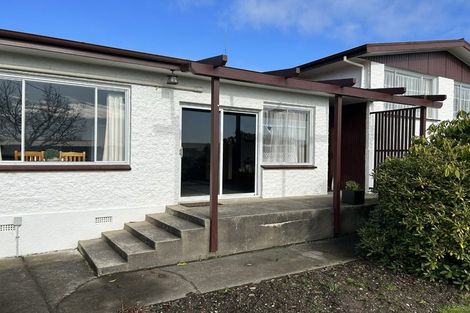 Photo of property in 17 Grange Street, Winton, 9720