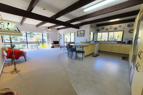 Photo of property in 5 Seaview Crescent, Picton, 7220