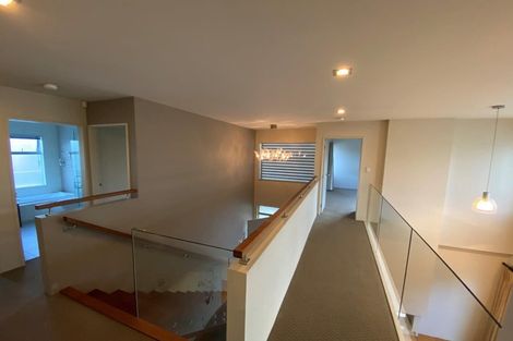 Photo of property in 3 Harrowglen Drive, Northcross, Auckland, 0632