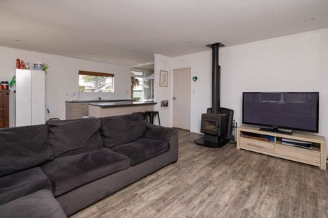 Photo of property in 11b Lyn Grove, Papamoa Beach, Papamoa, 3118