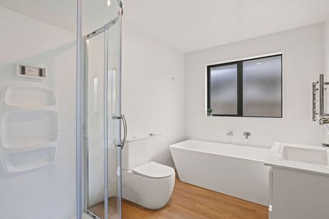 Photo of property in 17 Bill Hammond Drive, Belfast, 8051