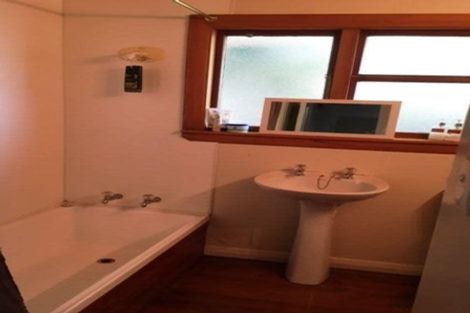 Photo of property in 16 Torquay Place, Bryndwr, Christchurch, 8053