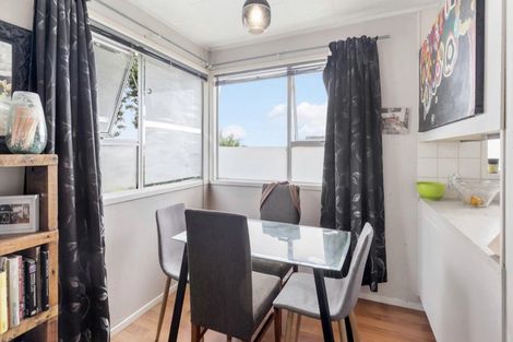 Photo of property in 82 Reynella Drive, Massey, Auckland, 0614