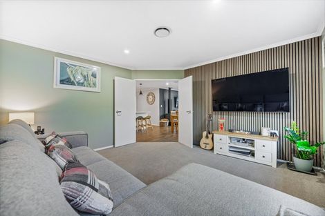 Photo of property in 21a Elliot Street, Riverhead, 0820