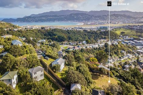 Photo of property in 102 Sidlaw Street, Strathmore Park, Wellington, 6022