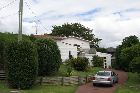 Photo of property in 1 Webb Place, Forrest Hill, Auckland, 0620