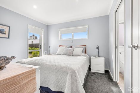 Photo of property in 14 Passchendaele Grove, Trentham, Upper Hutt, 5018
