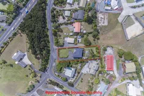Photo of property in 16 Bay View Road, Moncks Bay, Christchurch, 8081