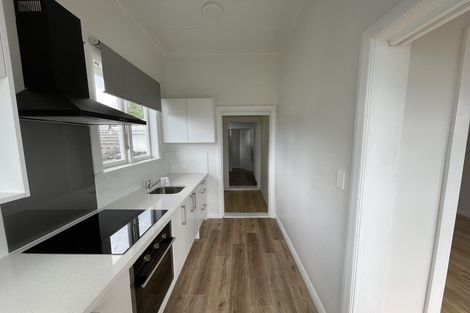 Photo of property in 9 Akarana Avenue, Mount Roskill, Auckland, 1041